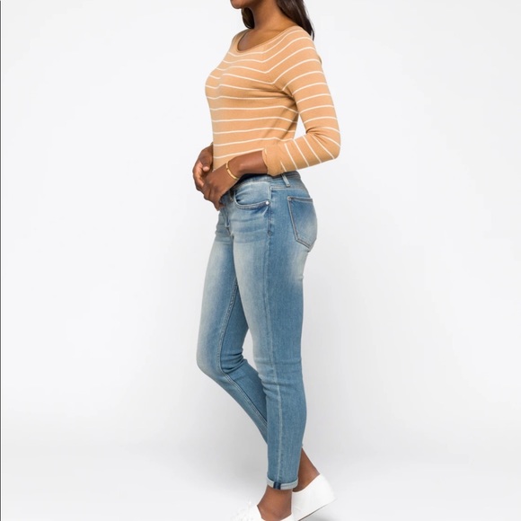 SOLD - Picture 3 of 6